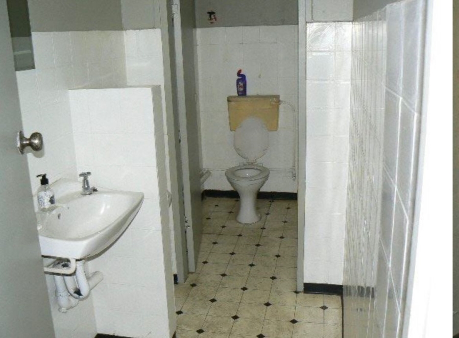 To Let Commercial Property for Rent in South Beach KwaZulu-Natal