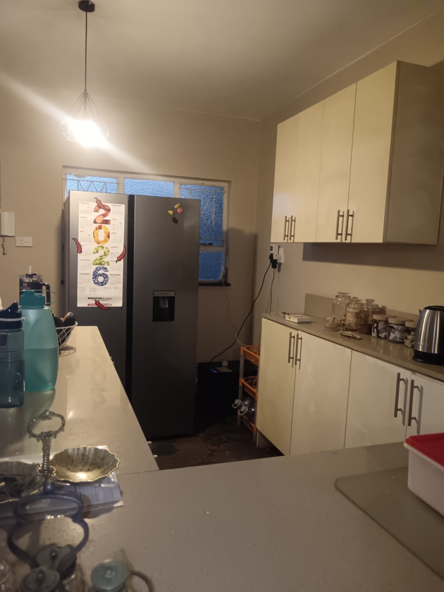 To Let 2 Bedroom Property for Rent in Umbilo KwaZulu-Natal