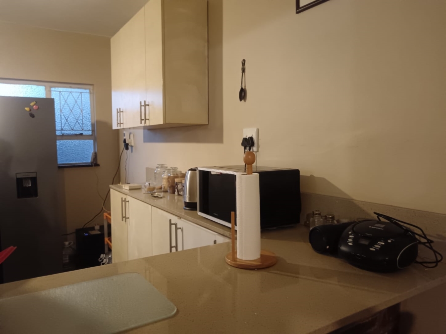To Let 2 Bedroom Property for Rent in Umbilo KwaZulu-Natal