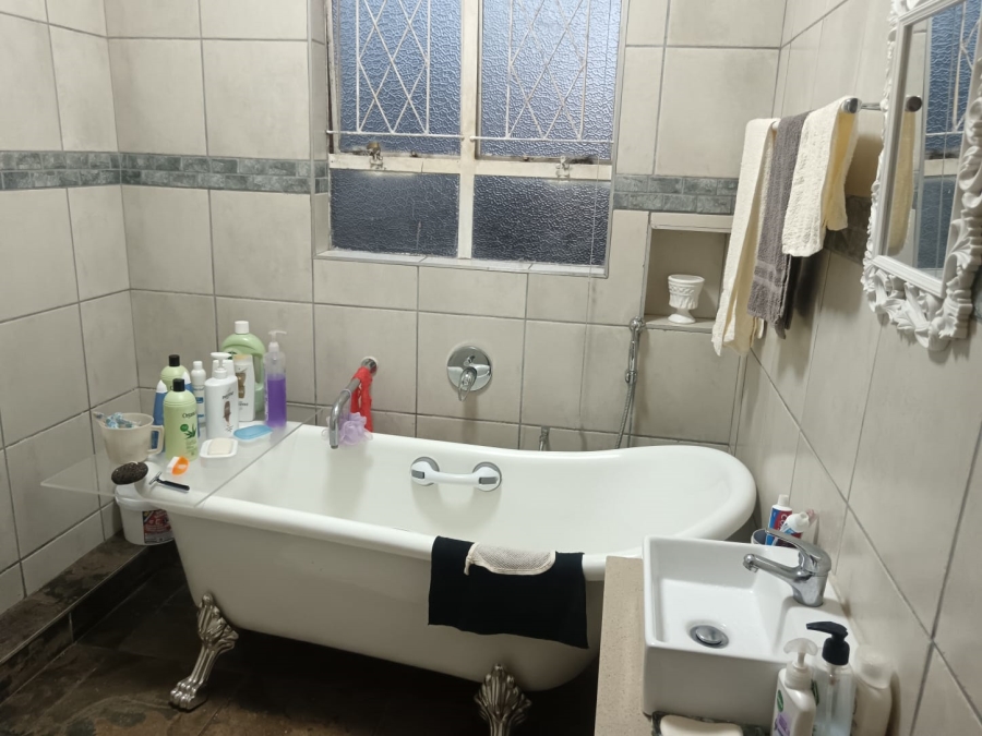 To Let 2 Bedroom Property for Rent in Umbilo KwaZulu-Natal