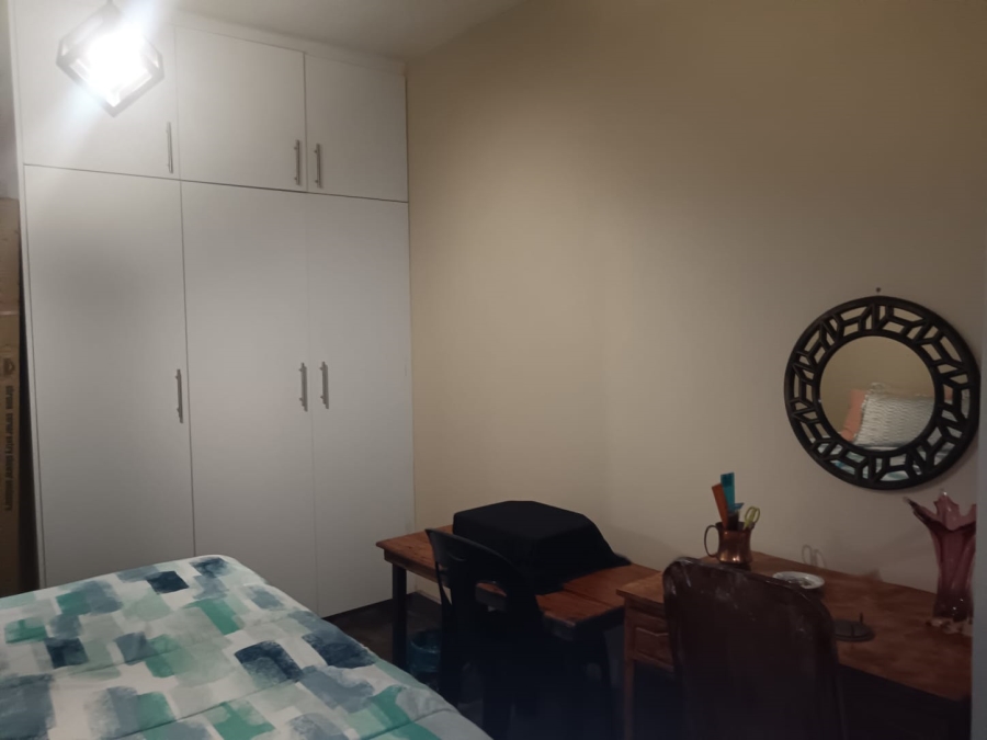 To Let 2 Bedroom Property for Rent in Umbilo KwaZulu-Natal