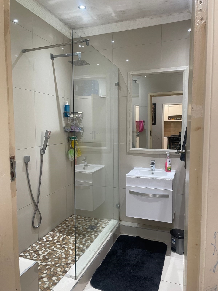 2 Bedroom Property for Sale in Essenwood KwaZulu-Natal