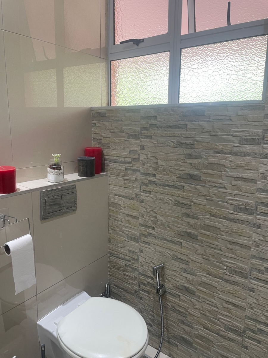 2 Bedroom Property for Sale in Essenwood KwaZulu-Natal