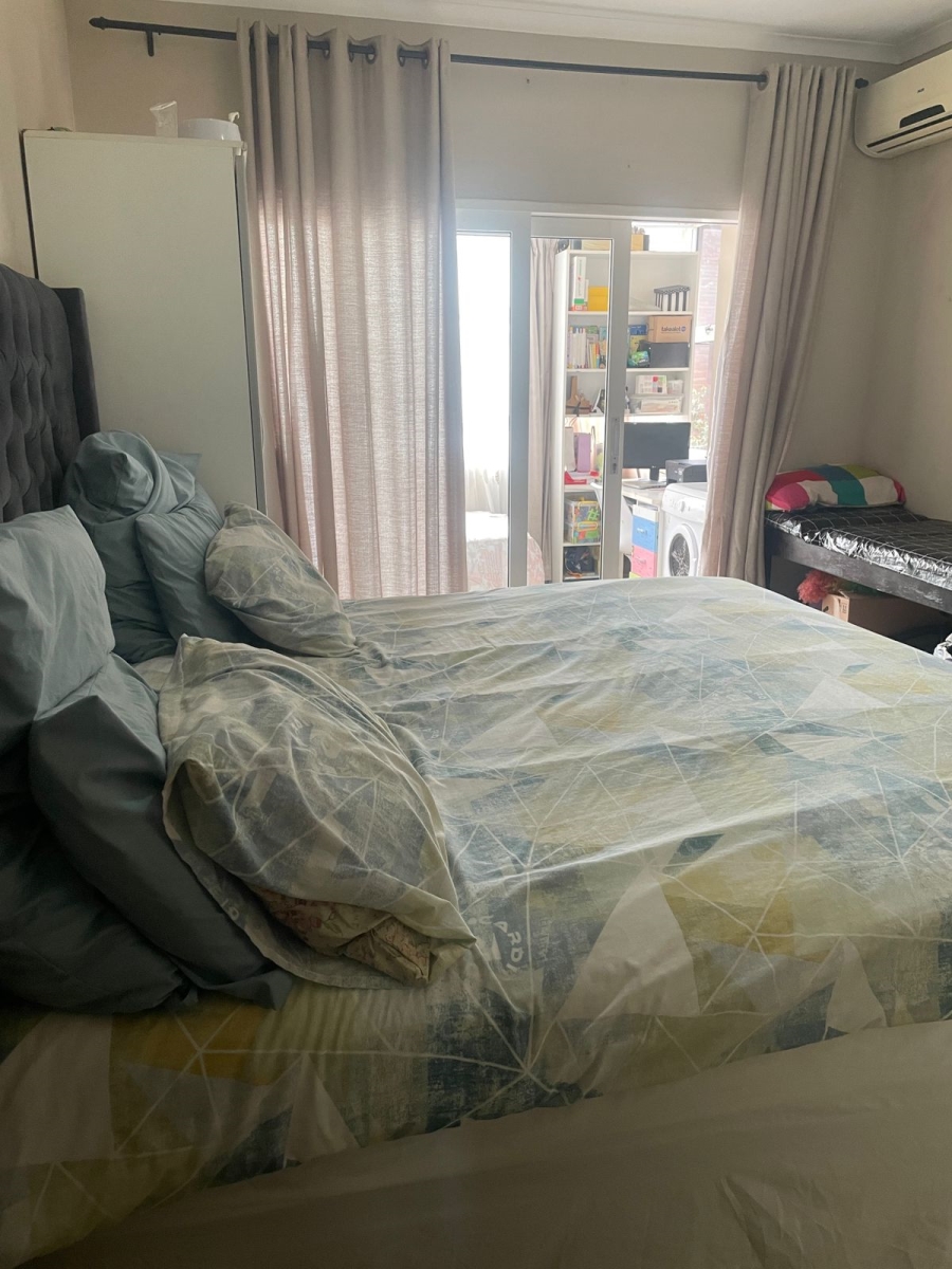 2 Bedroom Property for Sale in Essenwood KwaZulu-Natal
