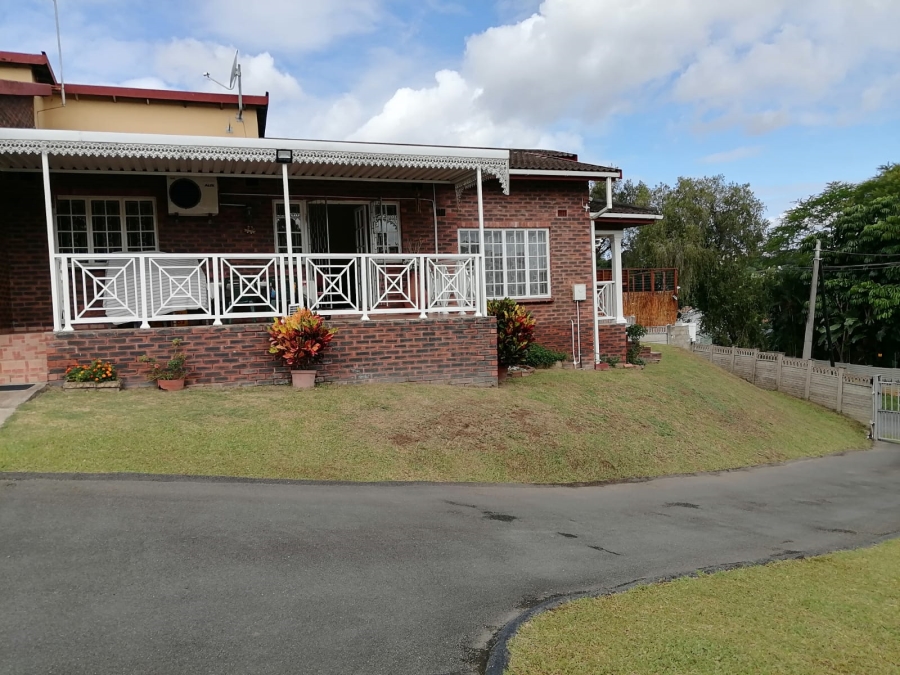 3 Bedroom Property for Sale in Mount Vernon KwaZulu-Natal