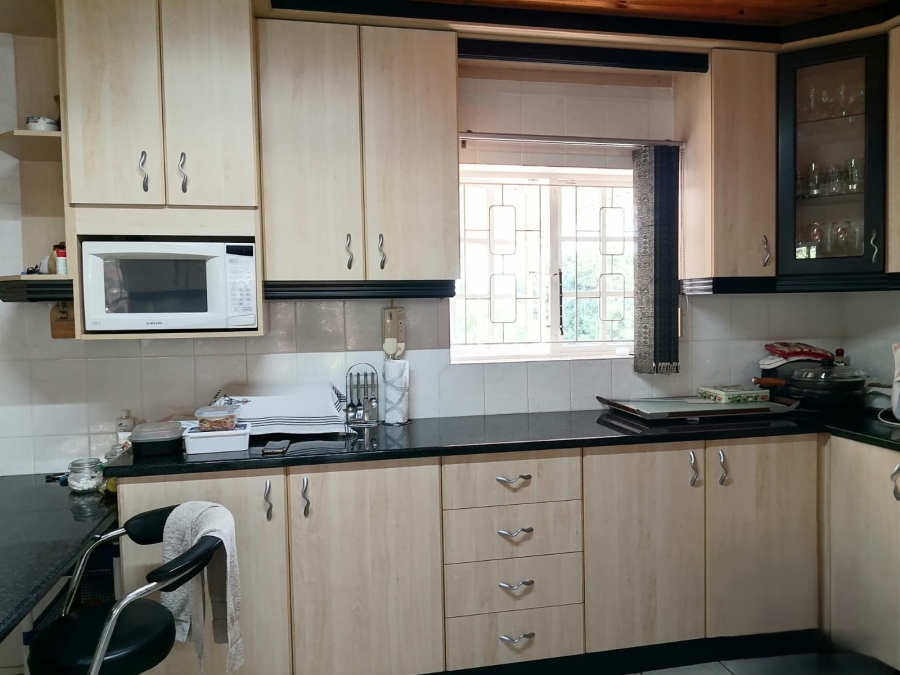 3 Bedroom Property for Sale in Mount Vernon KwaZulu-Natal