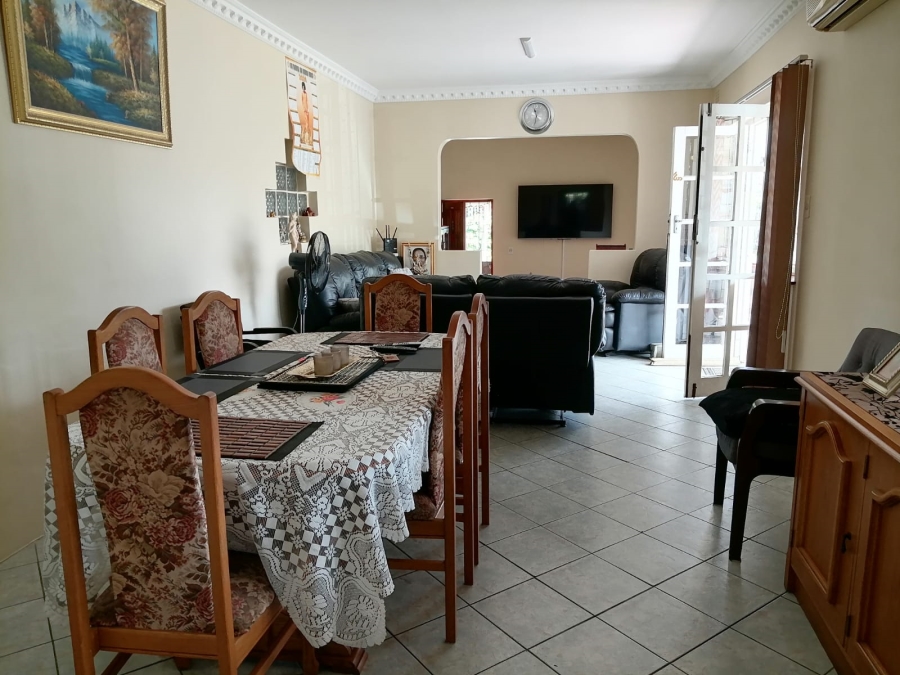 3 Bedroom Property for Sale in Mount Vernon KwaZulu-Natal