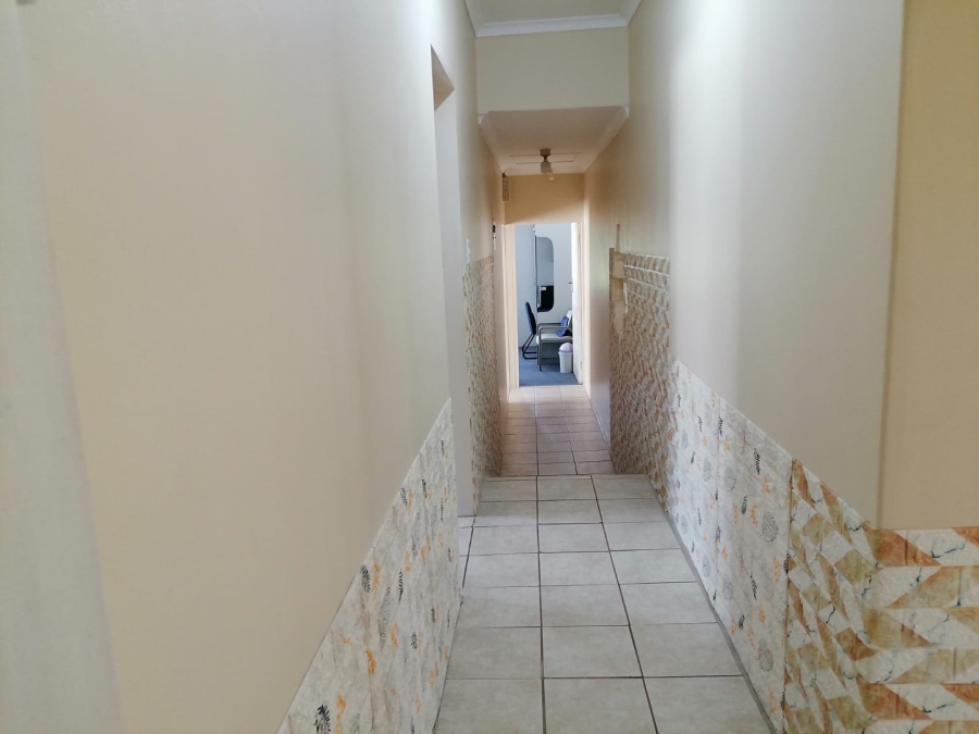 3 Bedroom Property for Sale in Mount Vernon KwaZulu-Natal