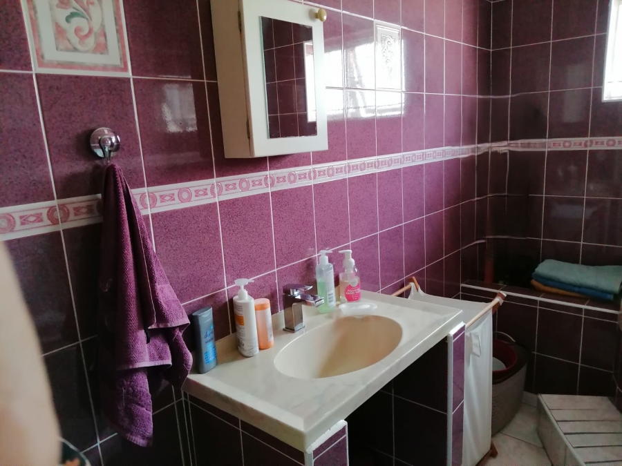 3 Bedroom Property for Sale in Mount Vernon KwaZulu-Natal