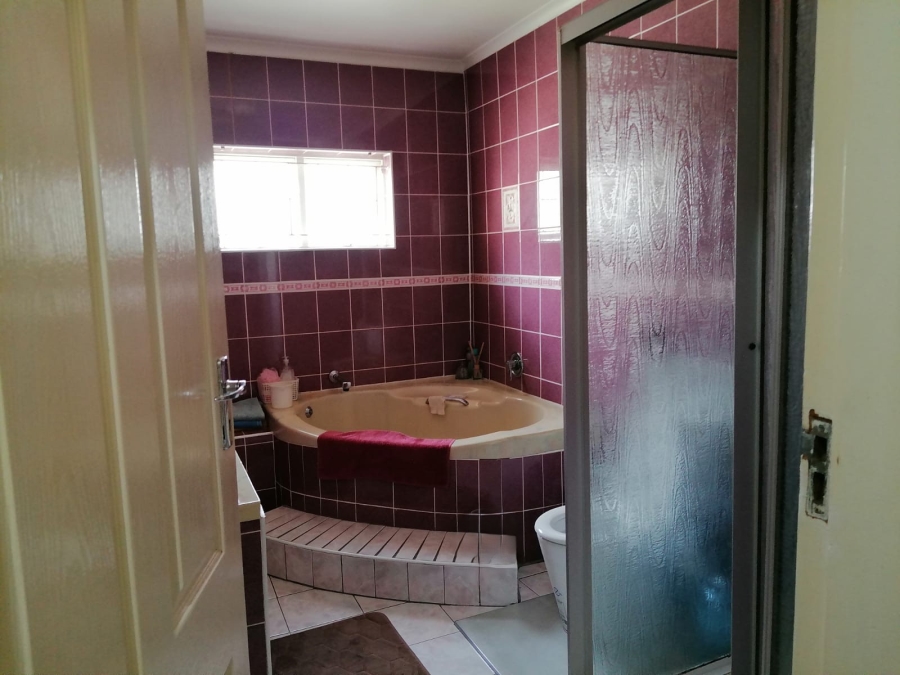 3 Bedroom Property for Sale in Mount Vernon KwaZulu-Natal