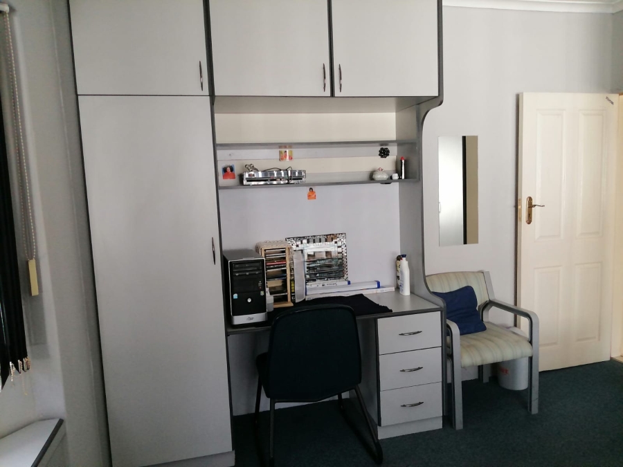3 Bedroom Property for Sale in Mount Vernon KwaZulu-Natal