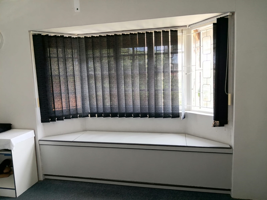 3 Bedroom Property for Sale in Mount Vernon KwaZulu-Natal