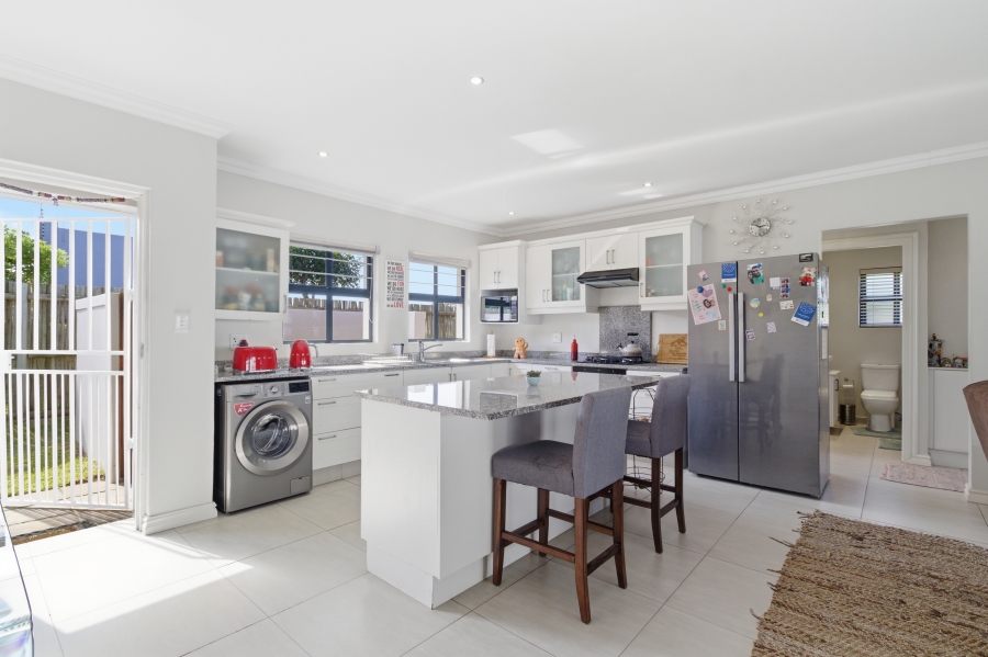 4 Bedroom Property for Sale in Salt Rock KwaZulu-Natal