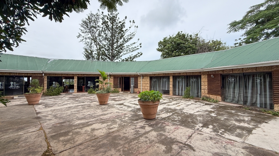 15 Bedroom Property for Sale in Oribi Flats KwaZulu-Natal