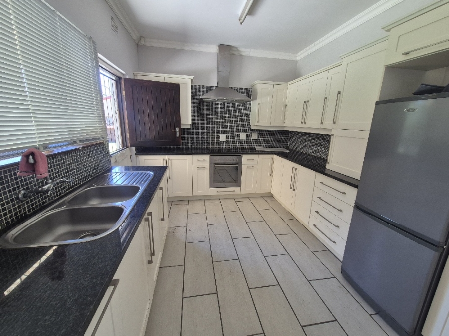 3 Bedroom Property for Sale in Margate KwaZulu-Natal