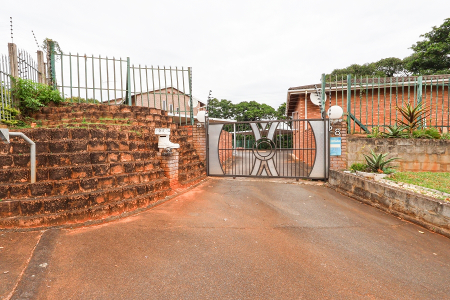 4 Bedroom Property for Sale in Amanzimtoti KwaZulu-Natal