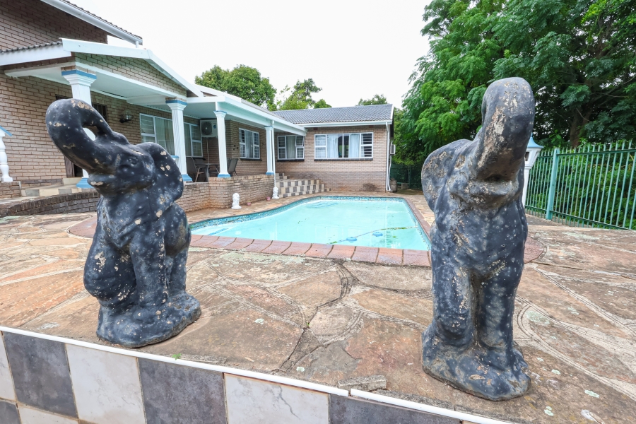 4 Bedroom Property for Sale in Amanzimtoti KwaZulu-Natal