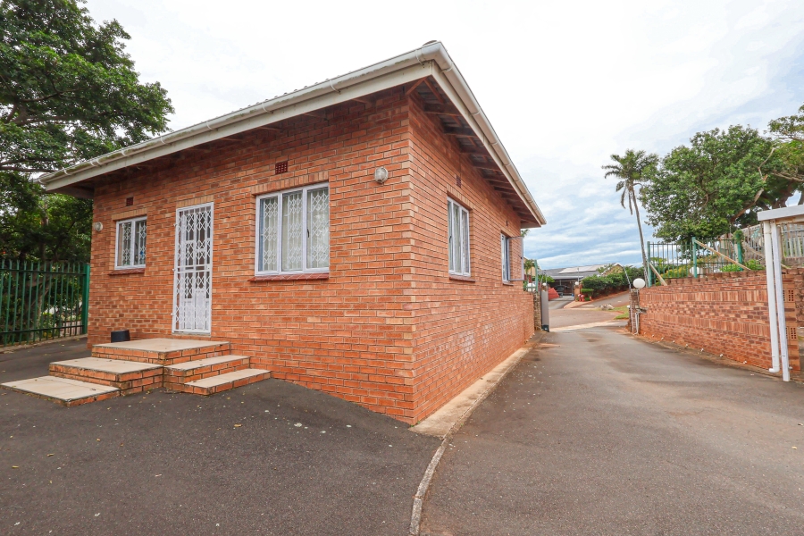 4 Bedroom Property for Sale in Amanzimtoti KwaZulu-Natal