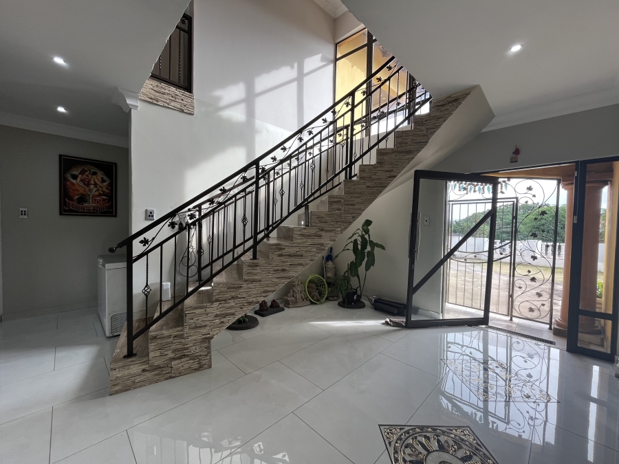 4 Bedroom Property for Sale in Parkgate KwaZulu-Natal