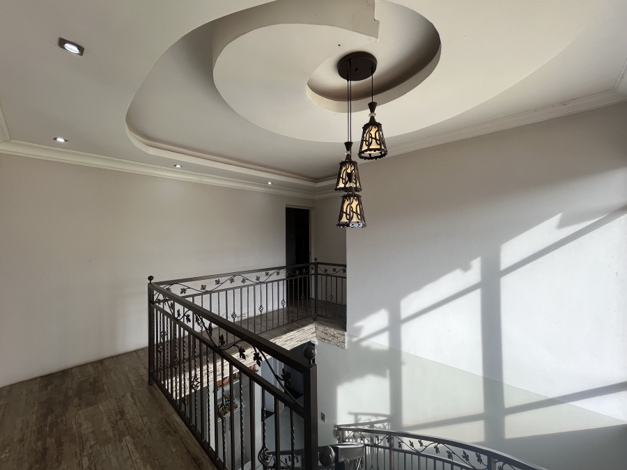 4 Bedroom Property for Sale in Parkgate KwaZulu-Natal