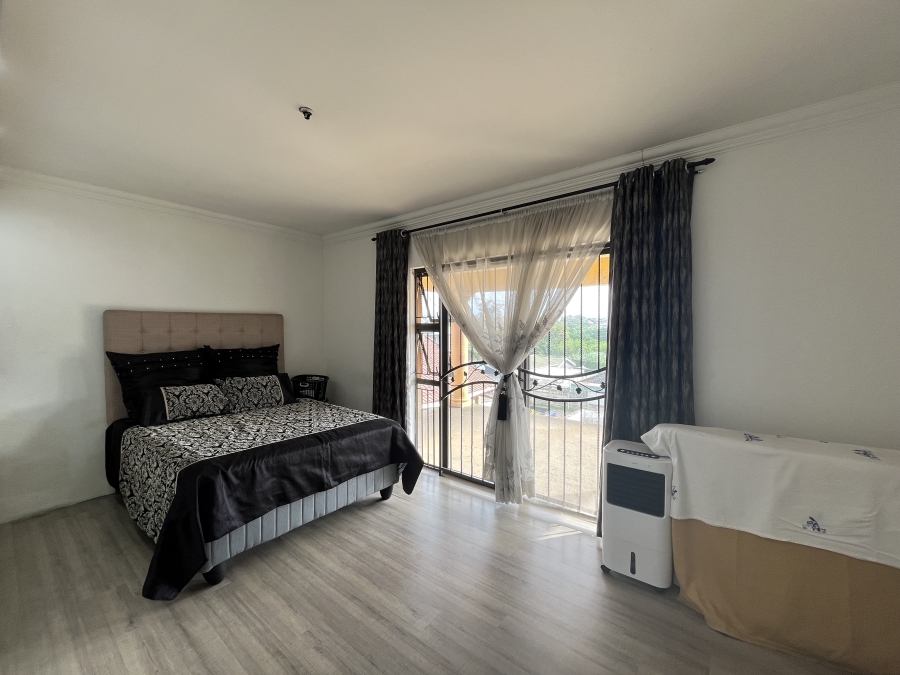 4 Bedroom Property for Sale in Parkgate KwaZulu-Natal