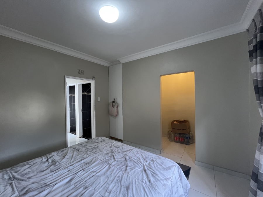 4 Bedroom Property for Sale in Parkgate KwaZulu-Natal