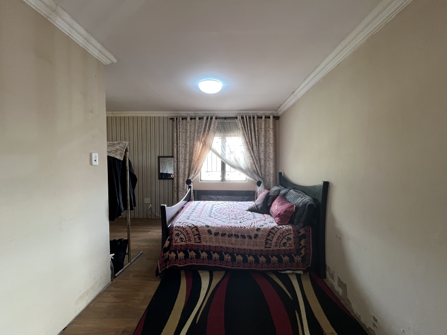4 Bedroom Property for Sale in Parkgate KwaZulu-Natal