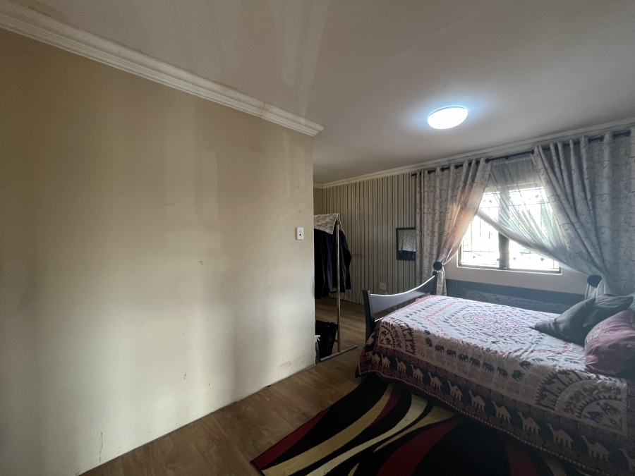 4 Bedroom Property for Sale in Parkgate KwaZulu-Natal