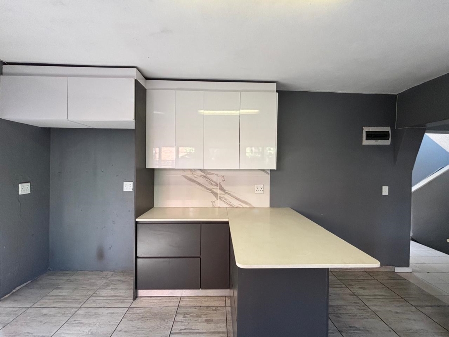 7 Bedroom Property for Sale in Prospect Hall KwaZulu-Natal