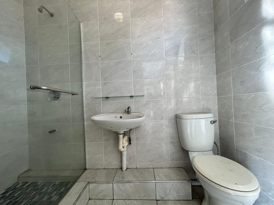 7 Bedroom Property for Sale in Prospect Hall KwaZulu-Natal