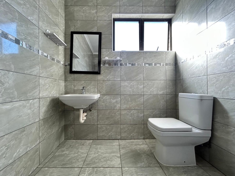7 Bedroom Property for Sale in Prospect Hall KwaZulu-Natal
