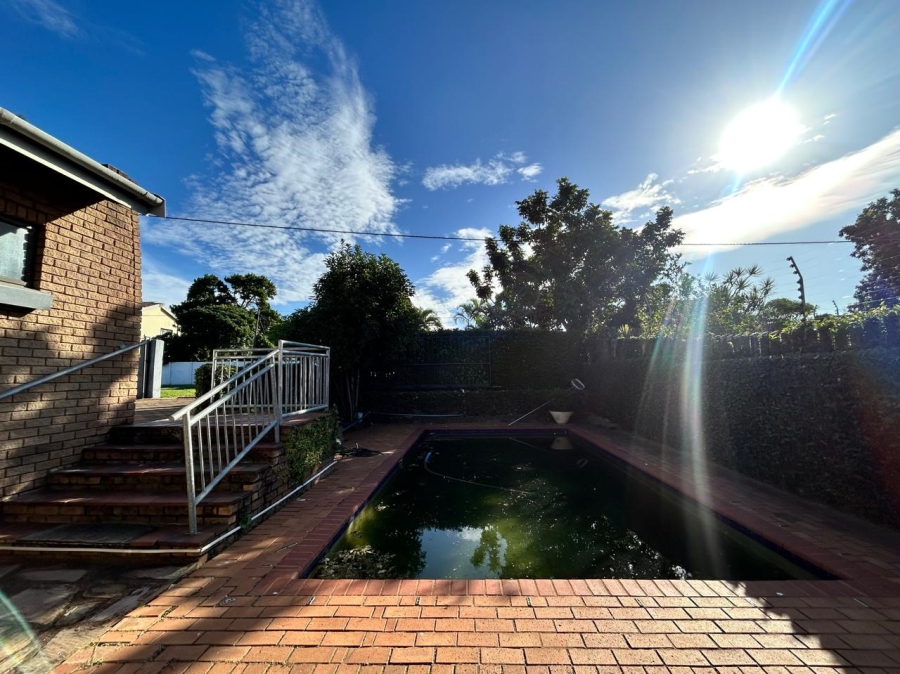 7 Bedroom Property for Sale in Prospect Hall KwaZulu-Natal