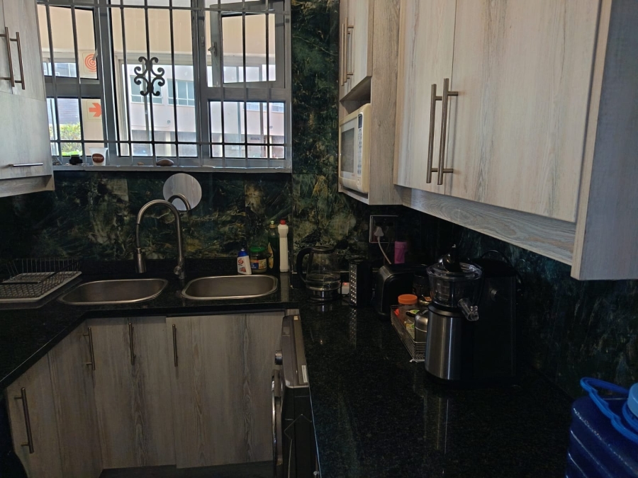 2 Bedroom Property for Sale in Bluff KwaZulu-Natal