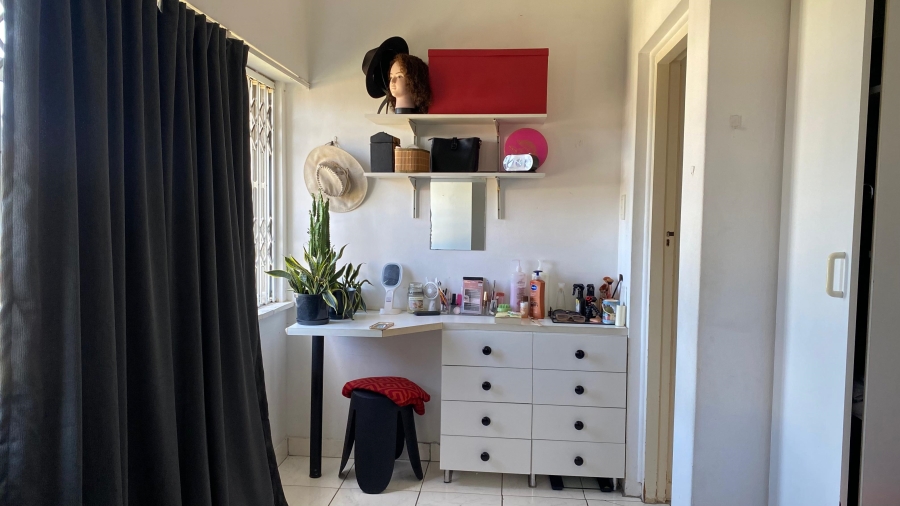 1 Bedroom Property for Sale in Glenwood KwaZulu-Natal