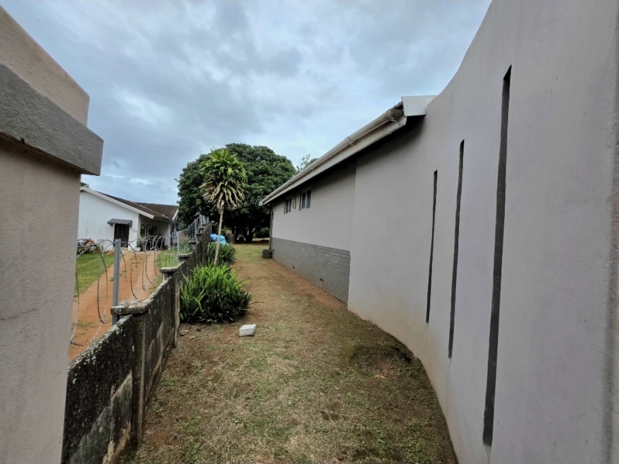 4 Bedroom Property for Sale in Isipingo Hills KwaZulu-Natal