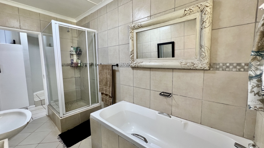 3 Bedroom Property for Sale in Blackridge KwaZulu-Natal