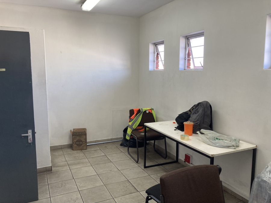 To Let Commercial Property for Rent in New Germany KwaZulu-Natal