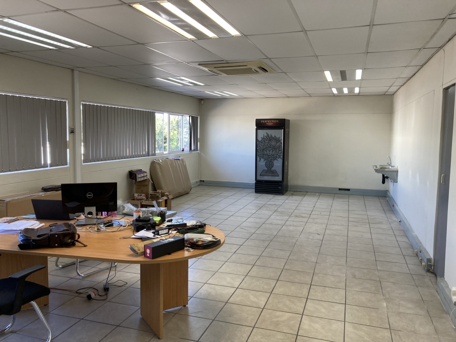 To Let Commercial Property for Rent in New Germany KwaZulu-Natal