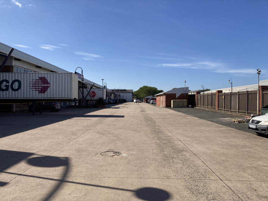 To Let Commercial Property for Rent in New Germany KwaZulu-Natal