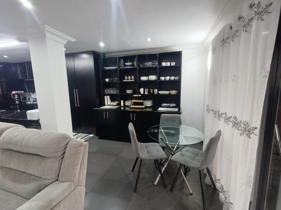 2 Bedroom Property for Sale in Woodview KwaZulu-Natal