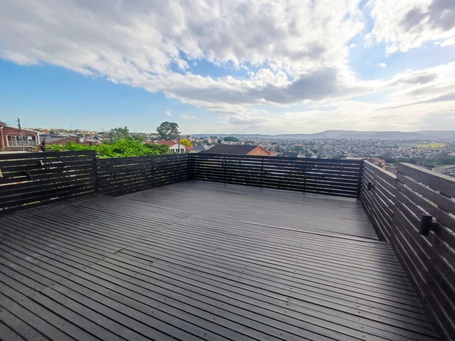 2 Bedroom Property for Sale in Woodview KwaZulu-Natal