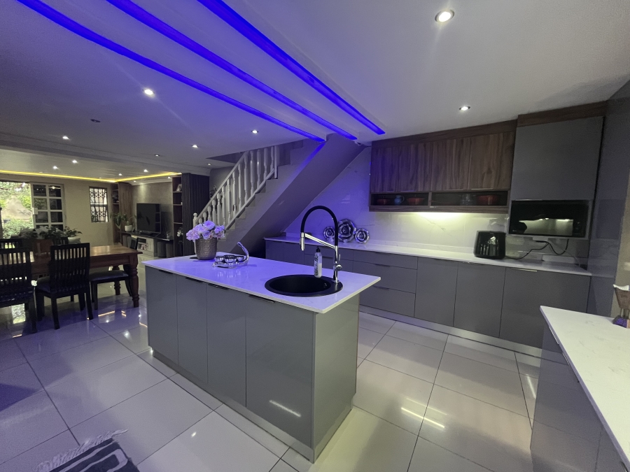 3 Bedroom Property for Sale in Caneside KwaZulu-Natal