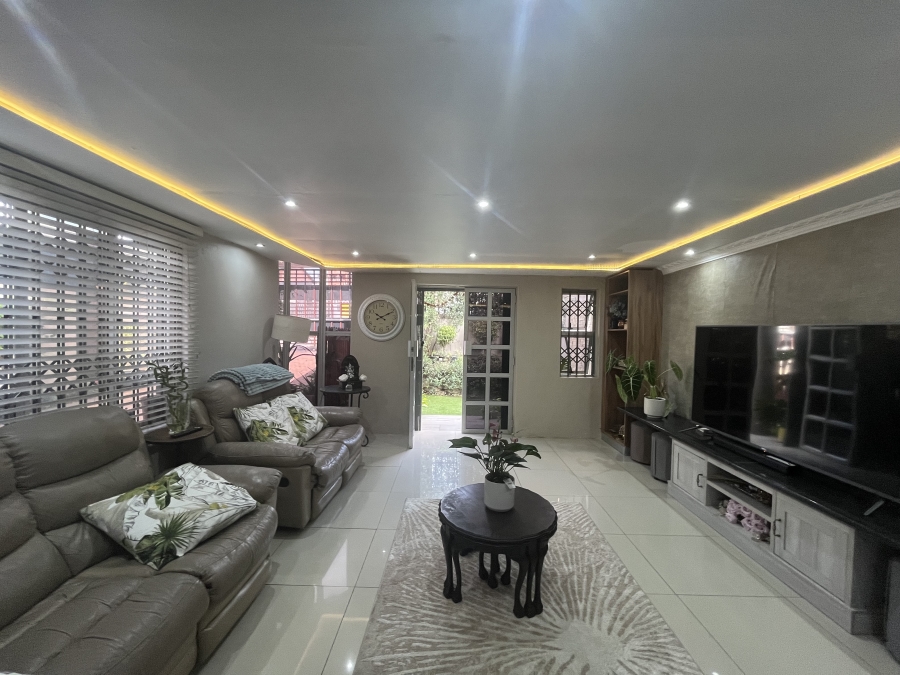 3 Bedroom Property for Sale in Caneside KwaZulu-Natal