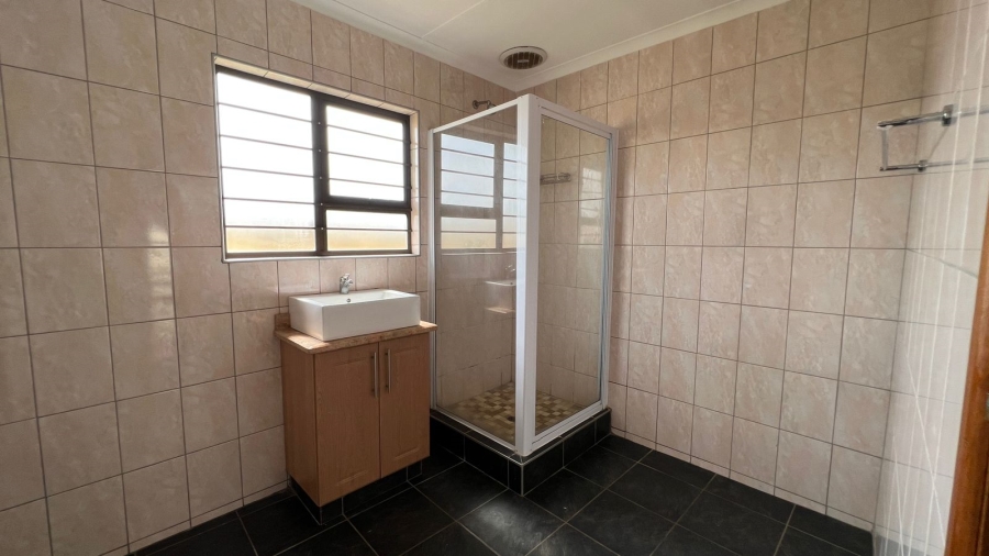 To Let 3 Bedroom Property for Rent in ZSM Industrial KwaZulu-Natal