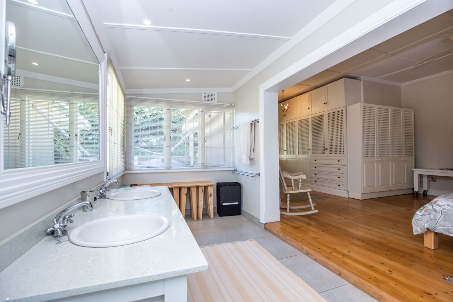 4 Bedroom Property for Sale in Kloof KwaZulu-Natal