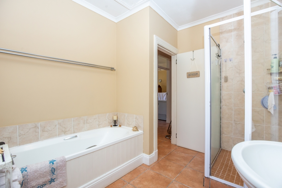 4 Bedroom Property for Sale in Kloof KwaZulu-Natal