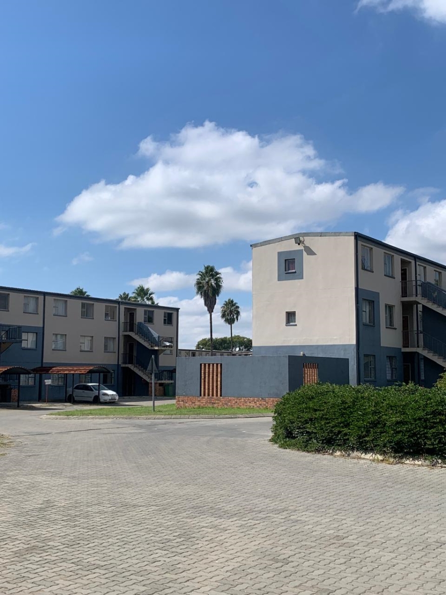 2 Bedroom Property for Sale in Madadeni KwaZulu-Natal