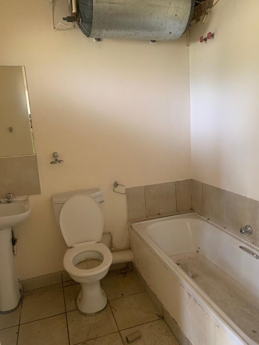 2 Bedroom Property for Sale in Madadeni KwaZulu-Natal