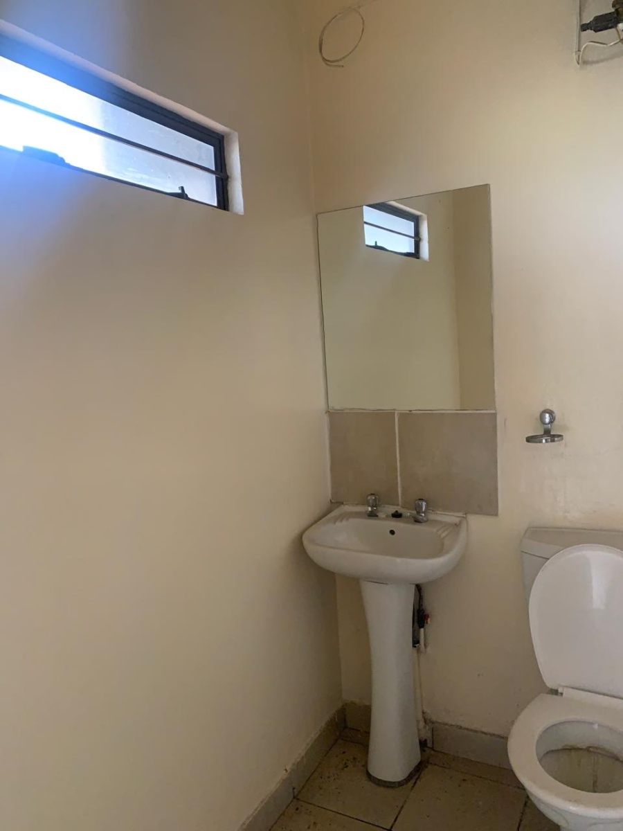 2 Bedroom Property for Sale in Madadeni KwaZulu-Natal