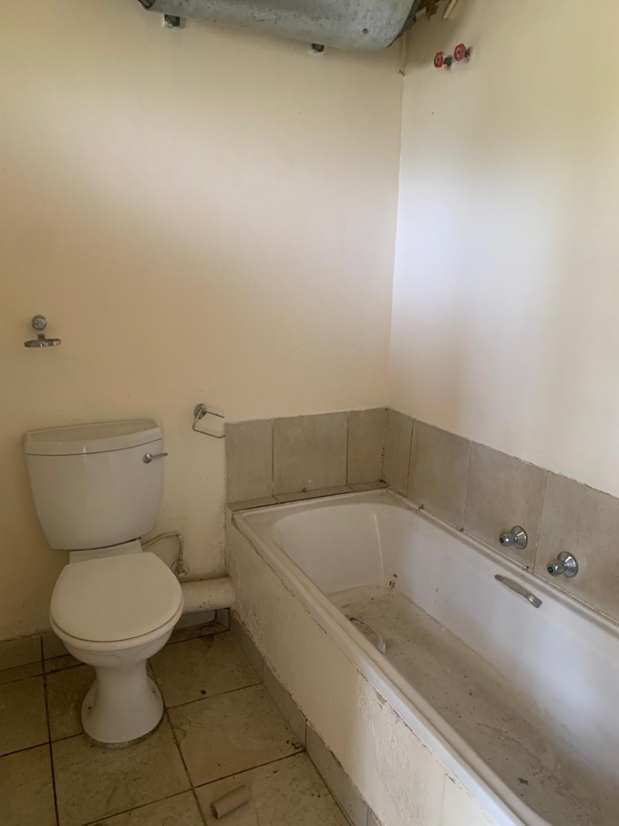 2 Bedroom Property for Sale in Madadeni KwaZulu-Natal